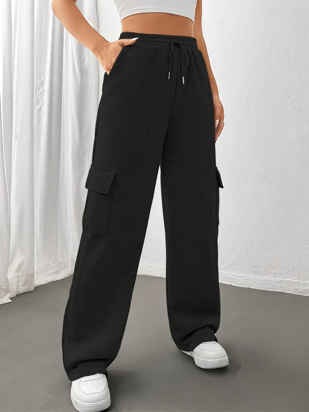 Fallon | Relaxed Straight-Leg Cargo Sweatpants