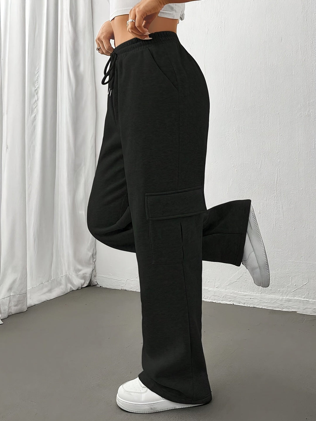 Fallon | Relaxed Straight-Leg Cargo Sweatpants