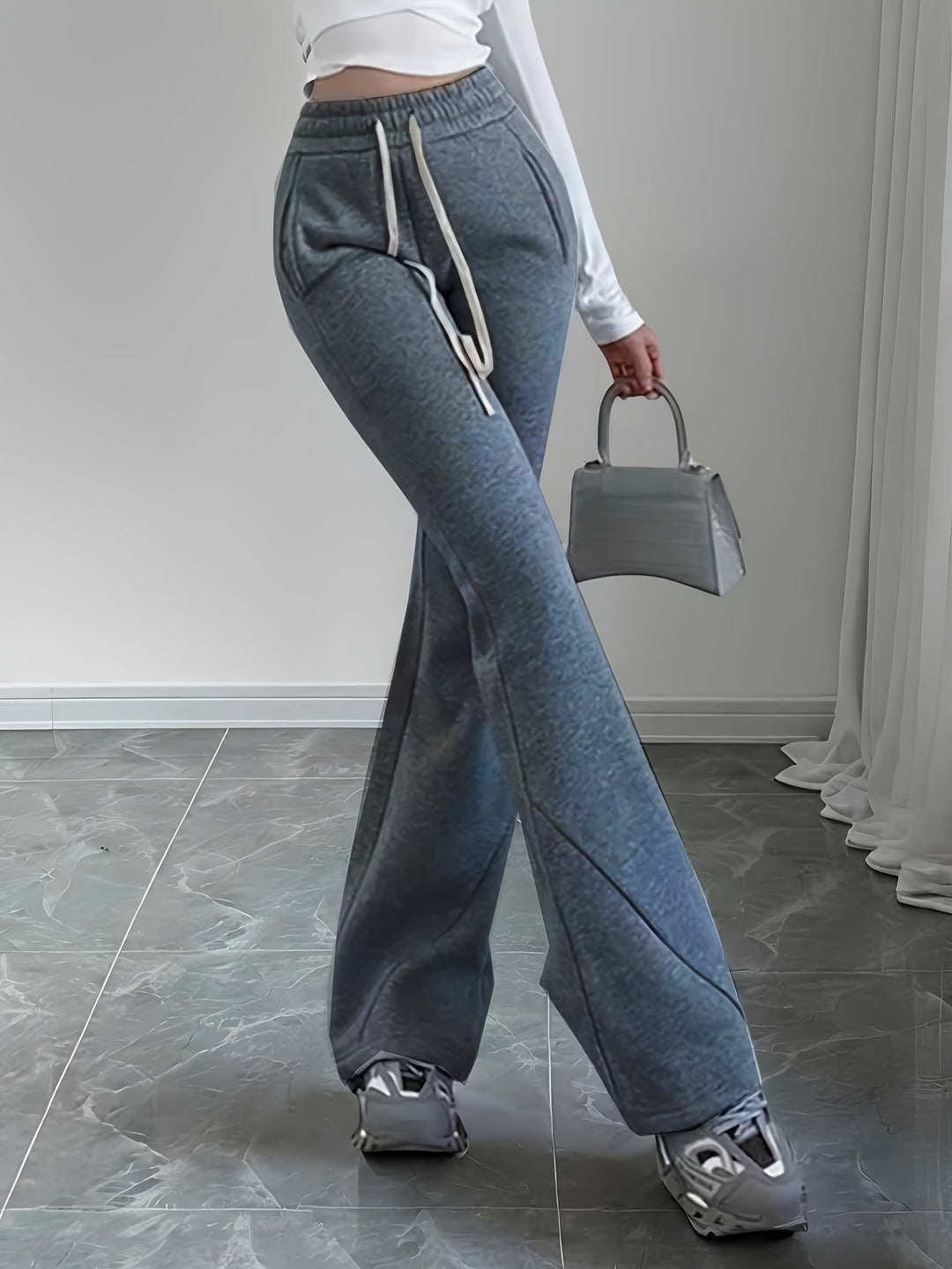 Charlie | High-Waisted Flared Drawstring Sweatpants