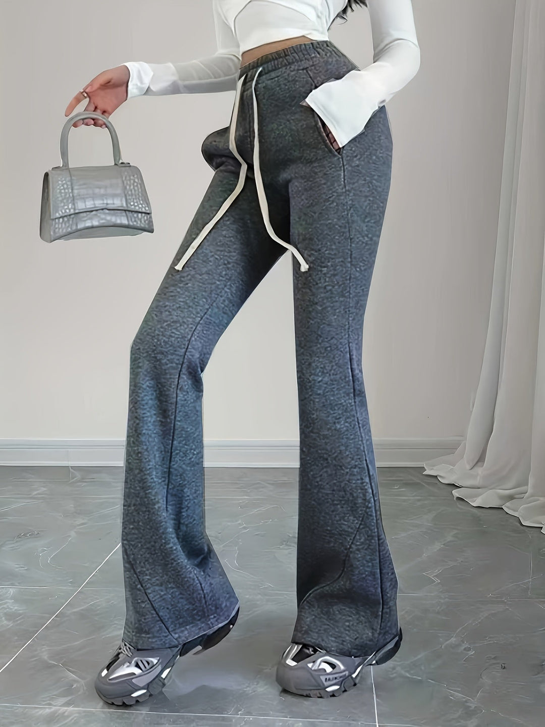 Charlie | High-Waisted Flared Drawstring Sweatpants